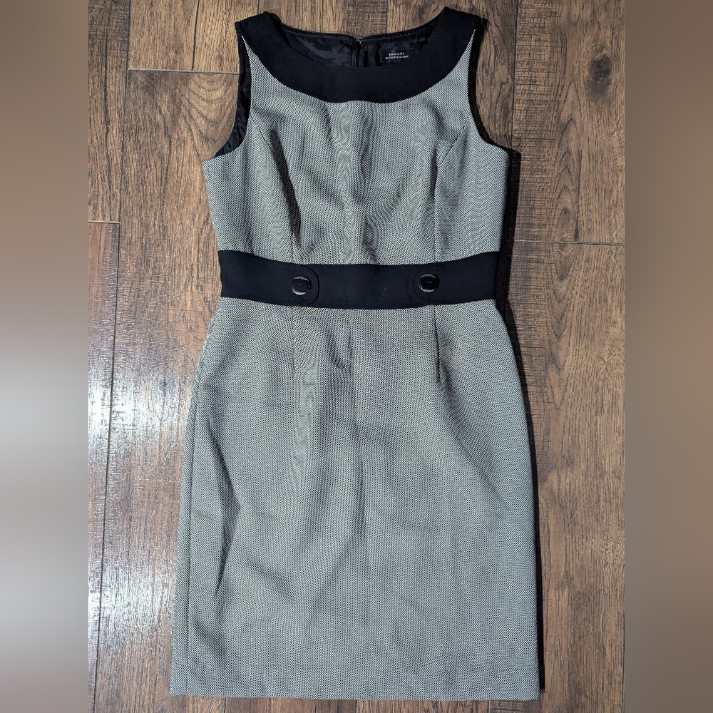 Tahari Womens Black & White Sheath Dress Sz 10 Accent Neck Waist Band & Buttons
